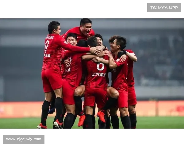 上海上港战胜广州恒大,迎来关键时刻的胜利 上海上港战胜广州恒大,迎来关键时刻的胜利